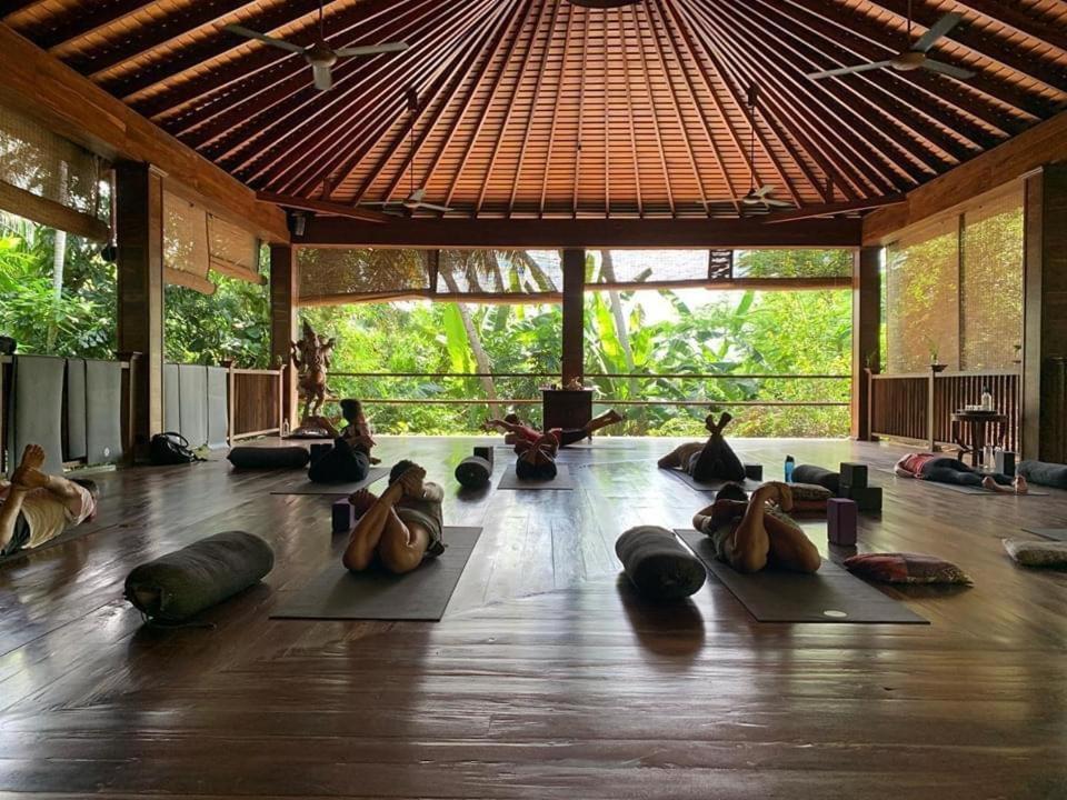 Sri Yoga Shala Acomodação com café da manhã Unawatuna Exterior foto