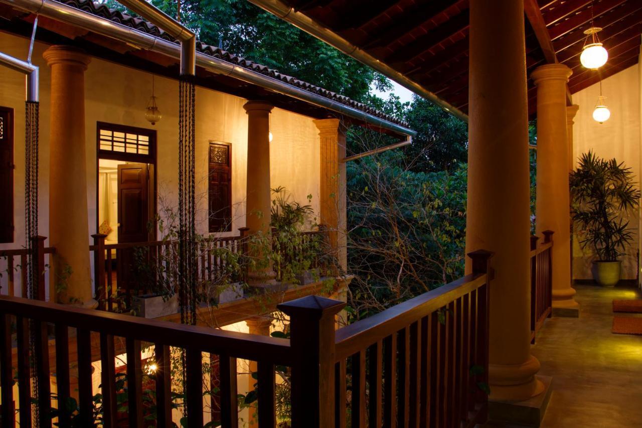 Sri Yoga Shala Acomodação com café da manhã Unawatuna Exterior foto
